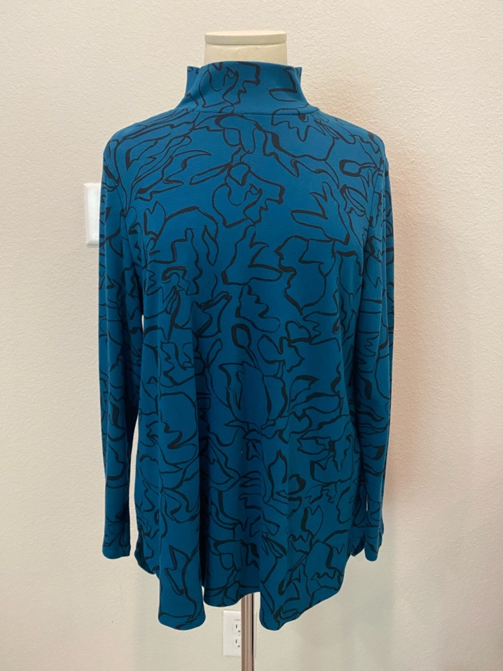 Chico's Teal Long Sleeve Top with Black Abstract Print Sz Large